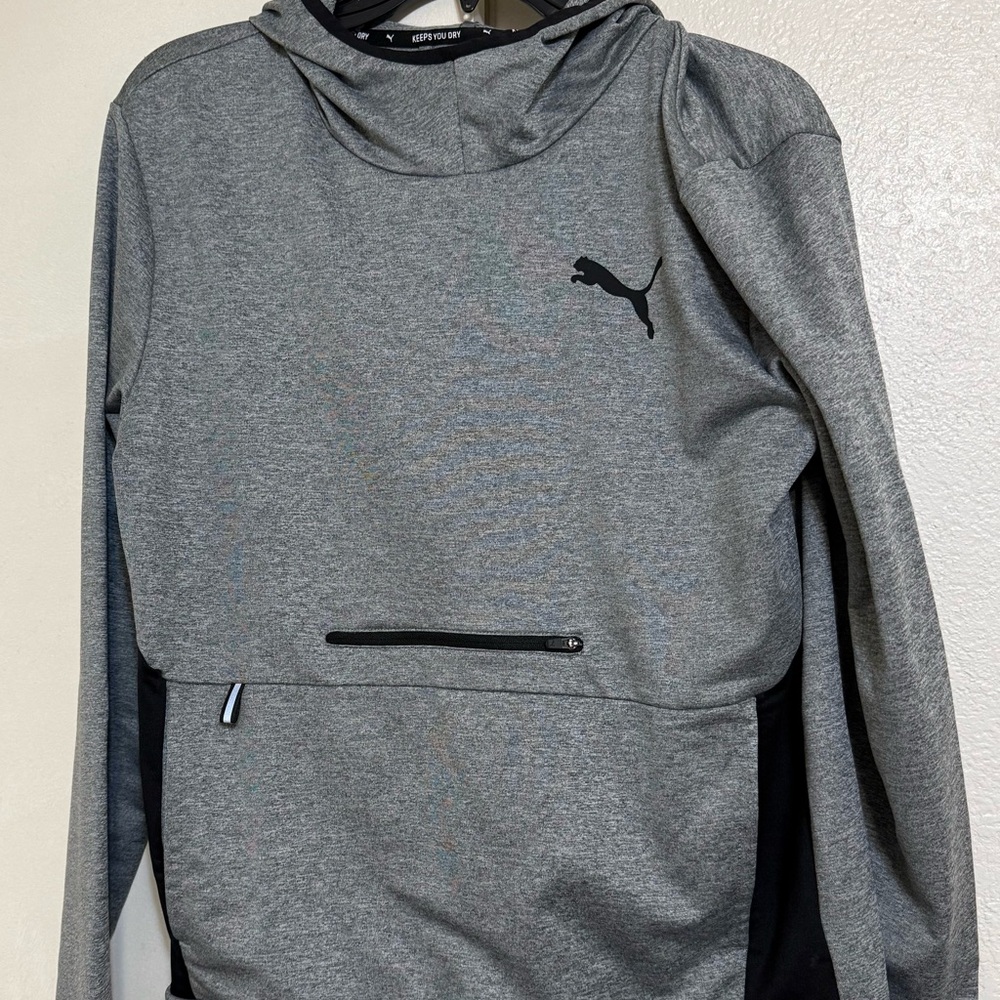 Puma Heather Gray Sweatshirt with Black Accents